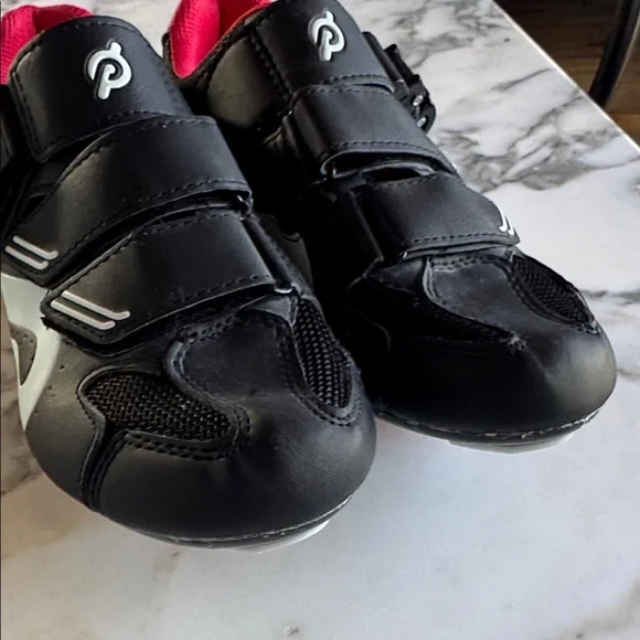 Peloton Black and Red Cycling Shoes - Picture 3 of 14